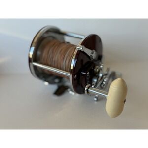 Penn Peer No. 209 Level Wind Reel Burgundy Near Mint w/ Manual USA